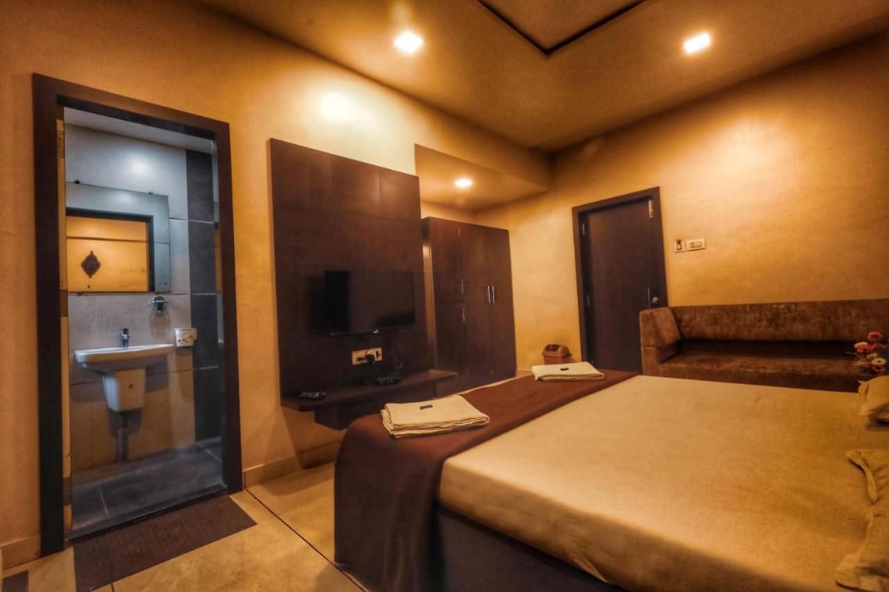 Hotel Kiran ميراج المظهر الخارجي الصورة