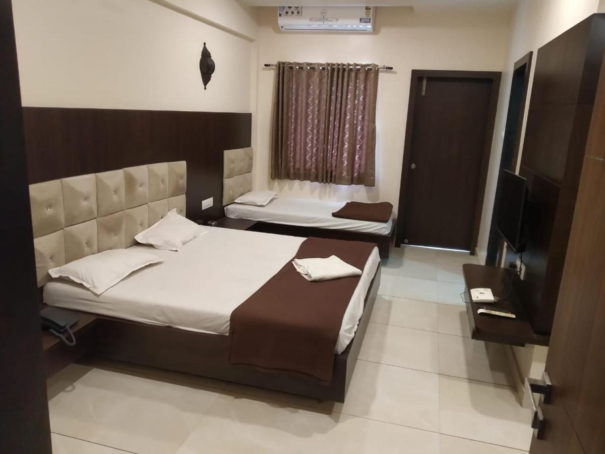 Hotel Kiran ميراج المظهر الخارجي الصورة