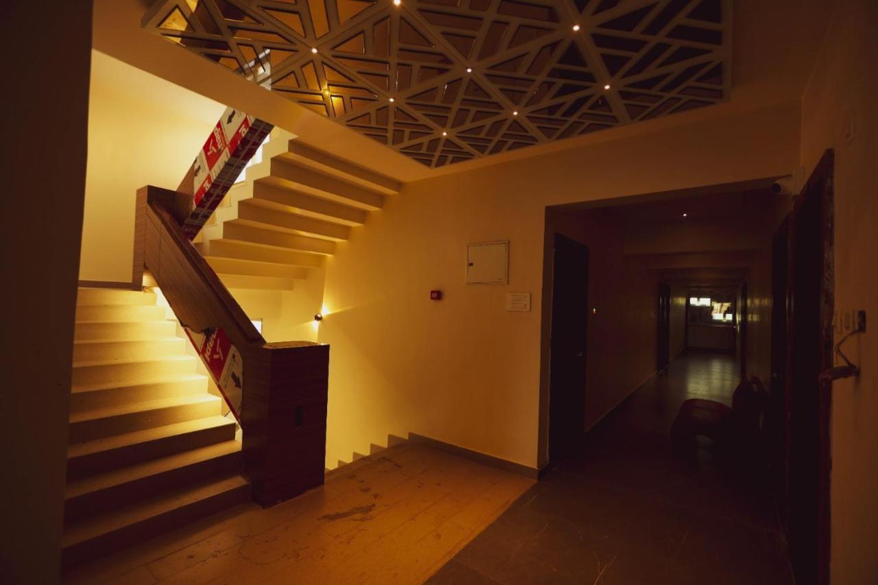 Hotel Kiran ميراج المظهر الخارجي الصورة